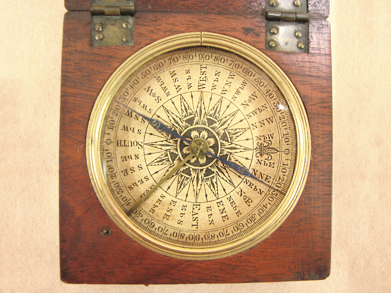 Georgian mahogany cased pocket compass circa 1820